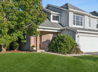 548 Heritage Dr, Oswego, IL 60543