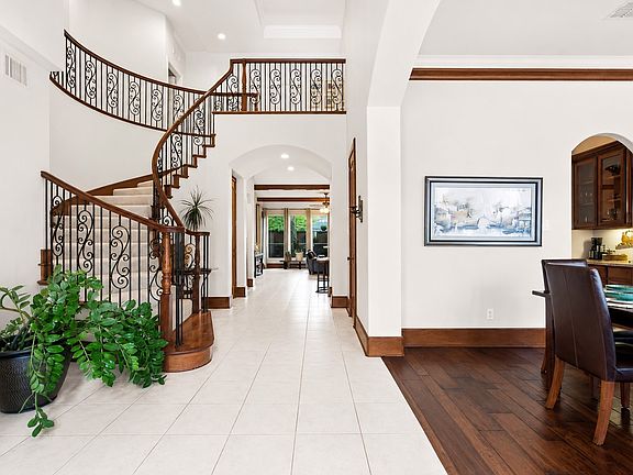 5th image of 1615 Roma Ln