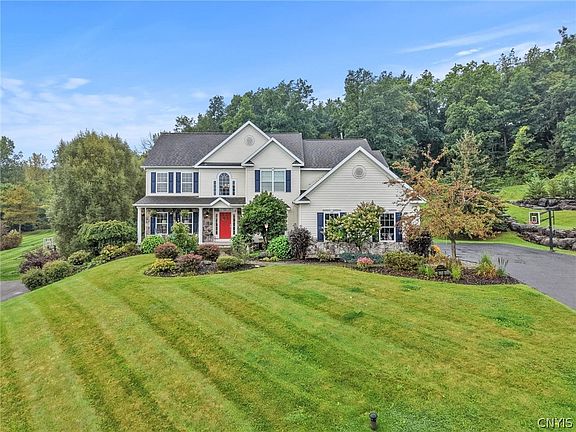 3rd image of 4417 Winding Creek Rd