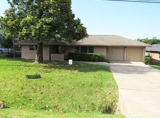 810 Westmont Dr, Houston, TX 77015