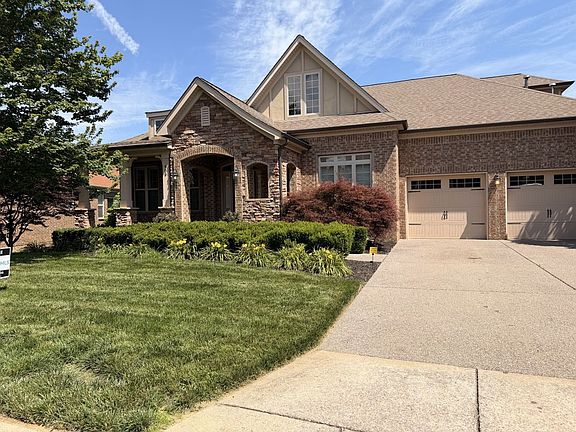 3rd image of 409 Valley Spring Dr