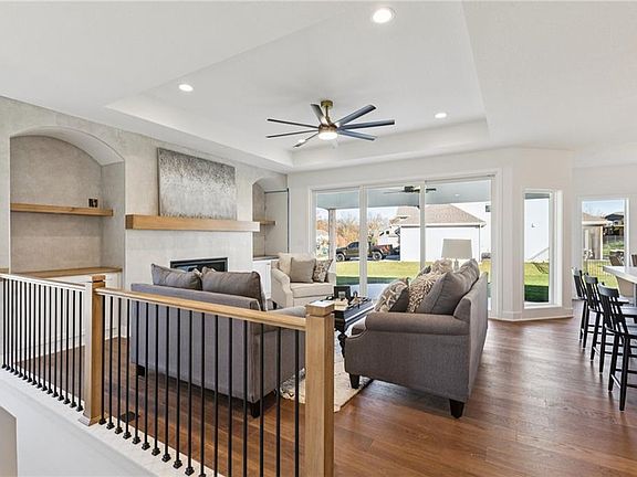 3rd image of 1836 Green Meadow Dr