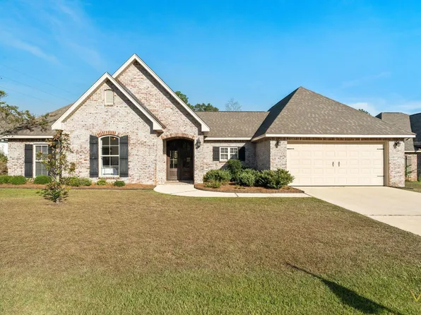 65 W Cadbury Ln, Hattiesburg, MS 39402