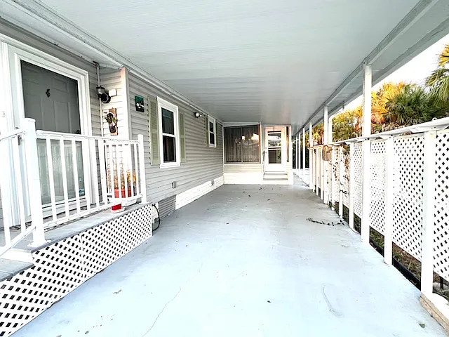1322 Deer Trl — Photo 16