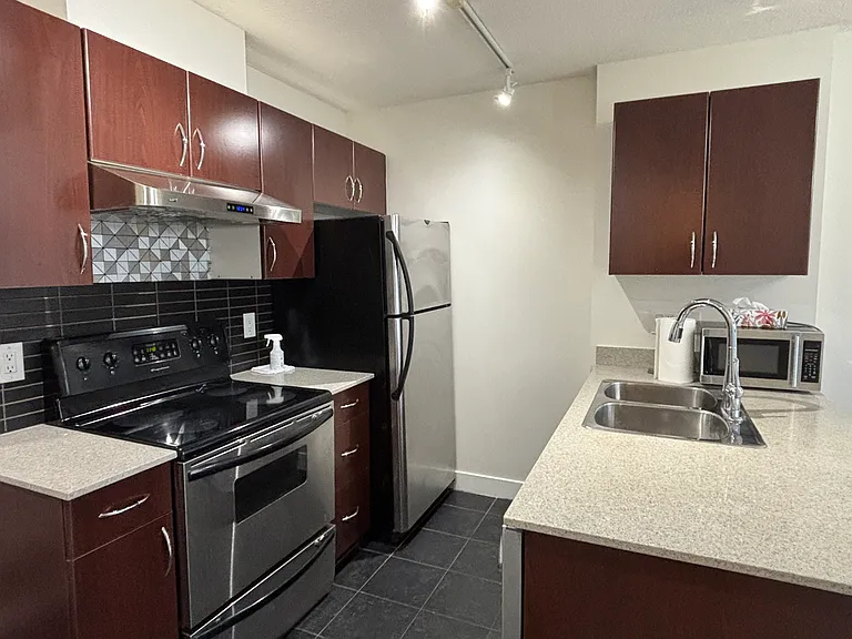 938 Smithe St #2100 — Photo 4