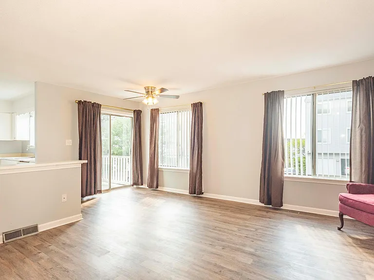 39 Staffordshire Commons Dr #39 — Photo 35