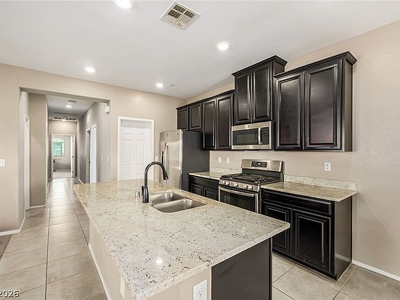 4th image of 2715 Amazing Meadows Ave #2181
