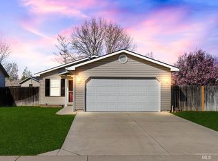 55 S Lollipop Dr, Nampa, ID 83687