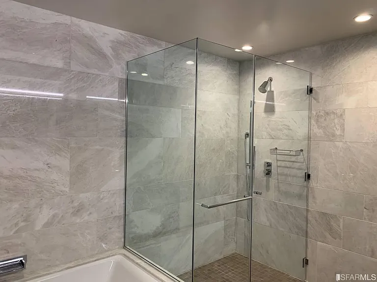 488 Folsom St #4301 — Photo 12