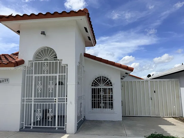 8859 NW 110th Ln #REAR — Photo 10