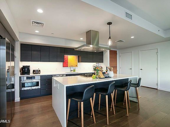 4th image of 200 W PORTLAND Street #1217