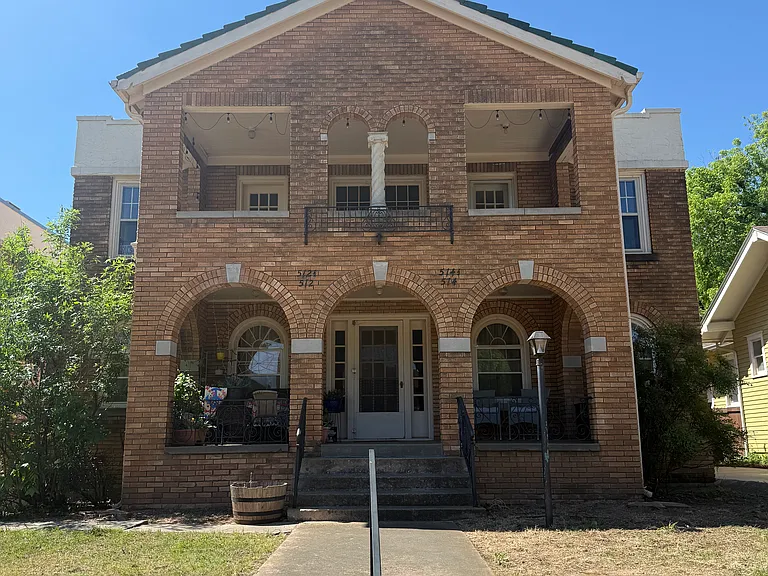 512 NW 20th St — Photo 1