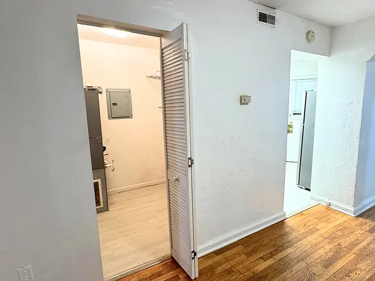 125 W Bodley Ave #1W — Photo 12