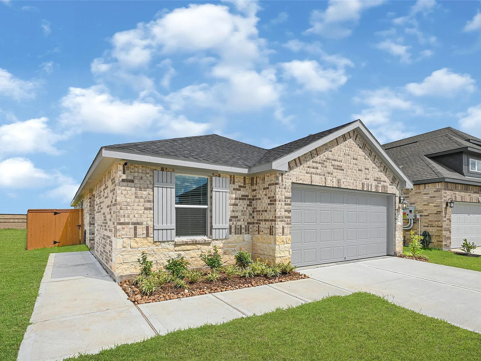 3 bed, 2.0 bath, 1617 sqft, $2,250 — Photo 1