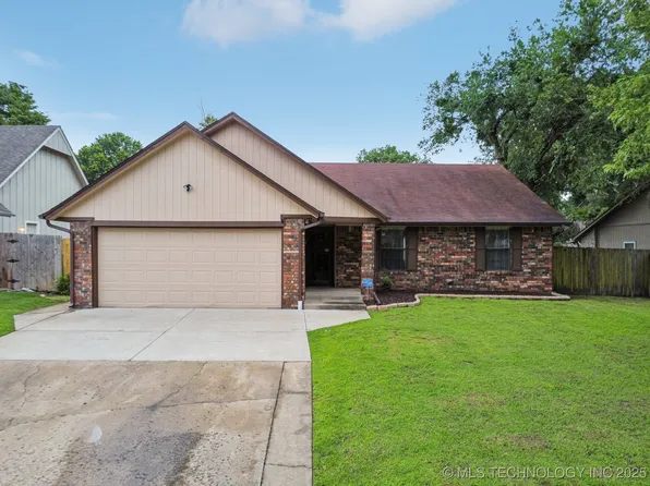 3001 W Atlanta Ct, Broken Arrow, OK 74012