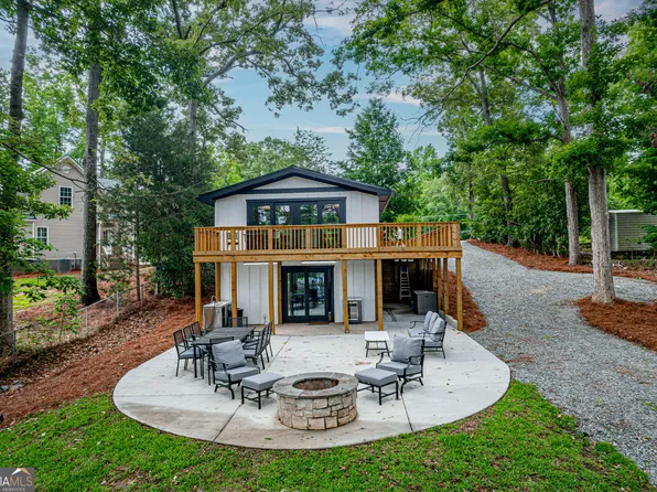 233 Lakeshore Dr, Eatonton, GA 31024