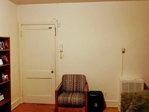 5th image of 2614 Grove Ave APT 3