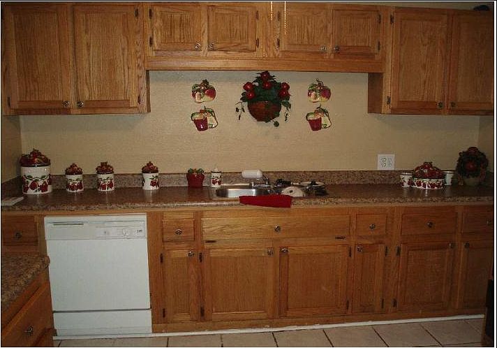 2nd image of 948 Azalea Cir