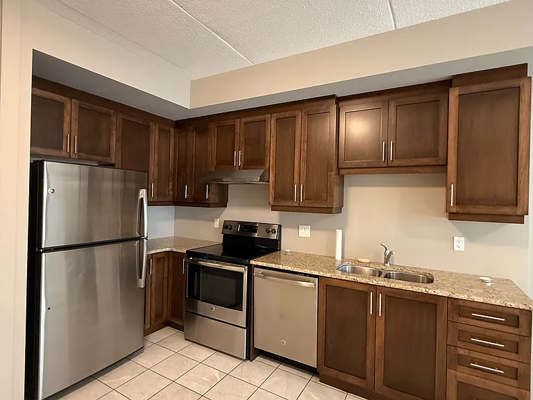 1518 Pelham St #204 — Photo 12