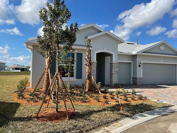 3rd image of 12562 SW Gray Fox Ln