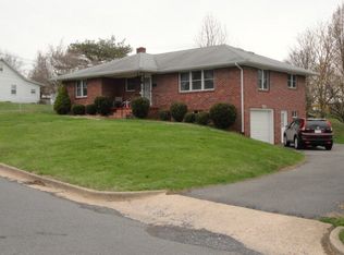 633 Goolsby St, Marion, VA 24354