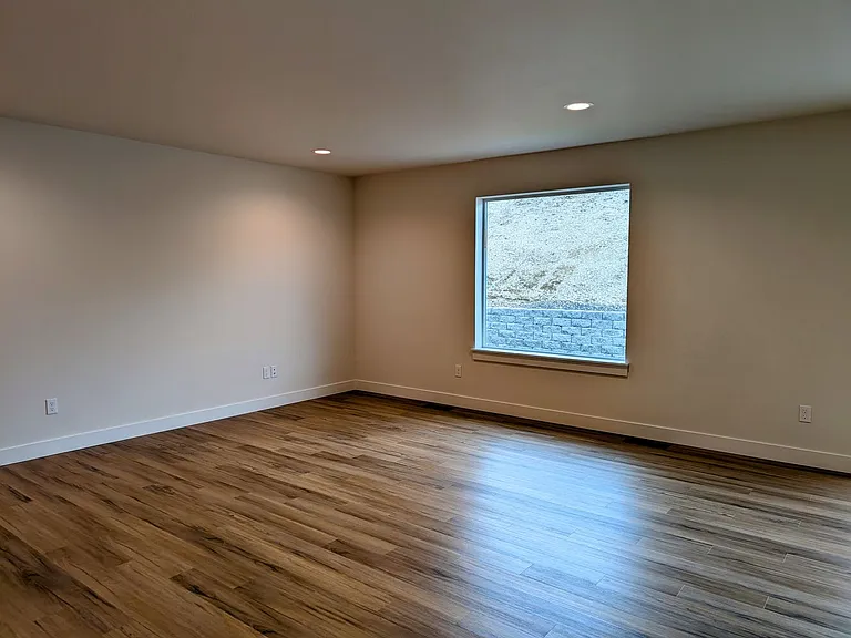 319 S Nevada Ave — Photo 11