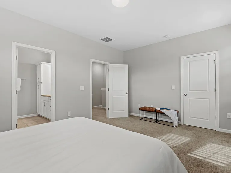 1136 Commack Dr — Photo 18