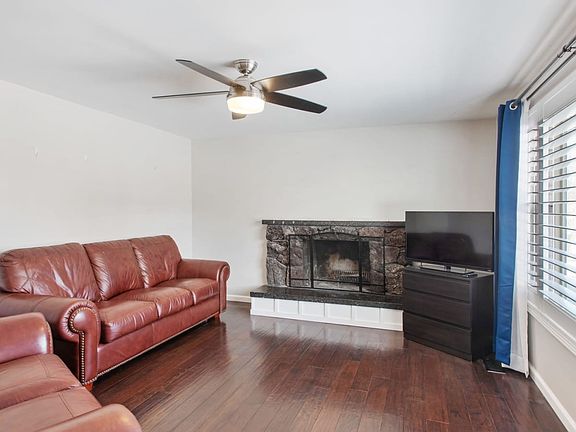 5th image of 6942 S Hamilton Cir