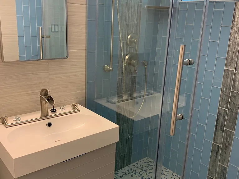 660 W 28th St #D — Photo 34