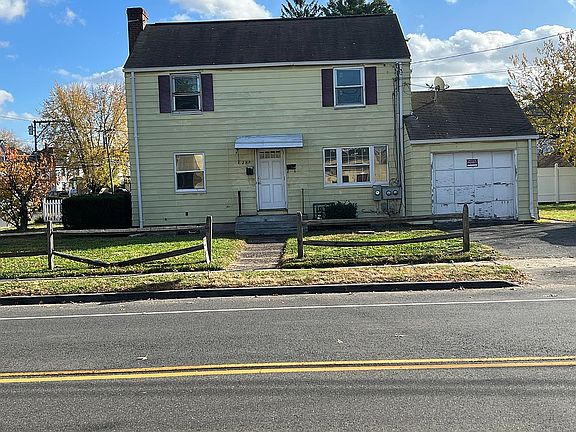 2nd image of 285 Tolland St