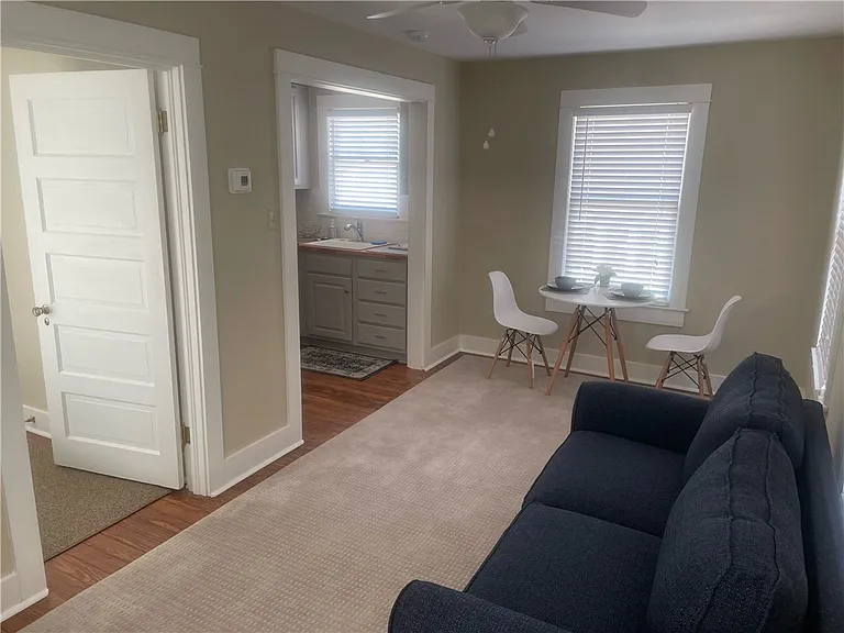 305 Atlantic St #B — Photo 4