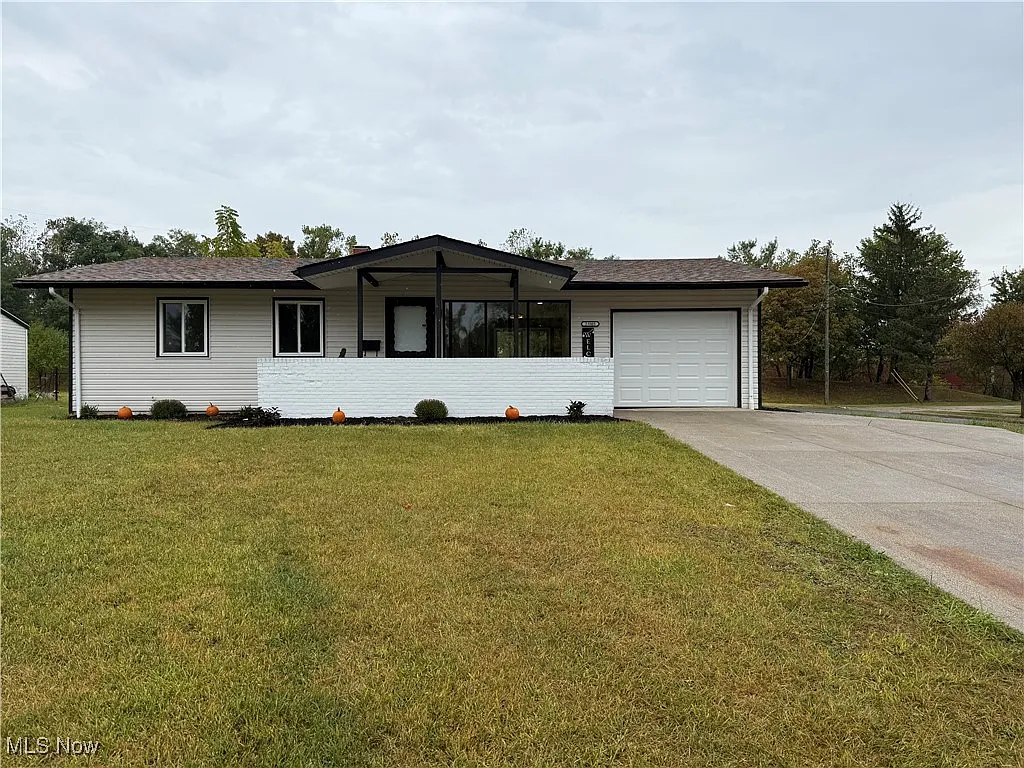 23505 Cranfield Rd photo 1