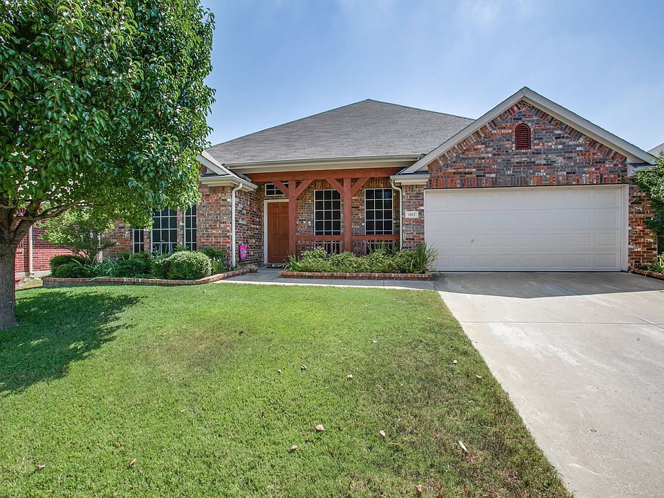 1st image of 1012 Rockton Dr