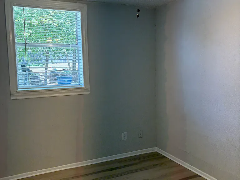 308 Ash St — Photo 17