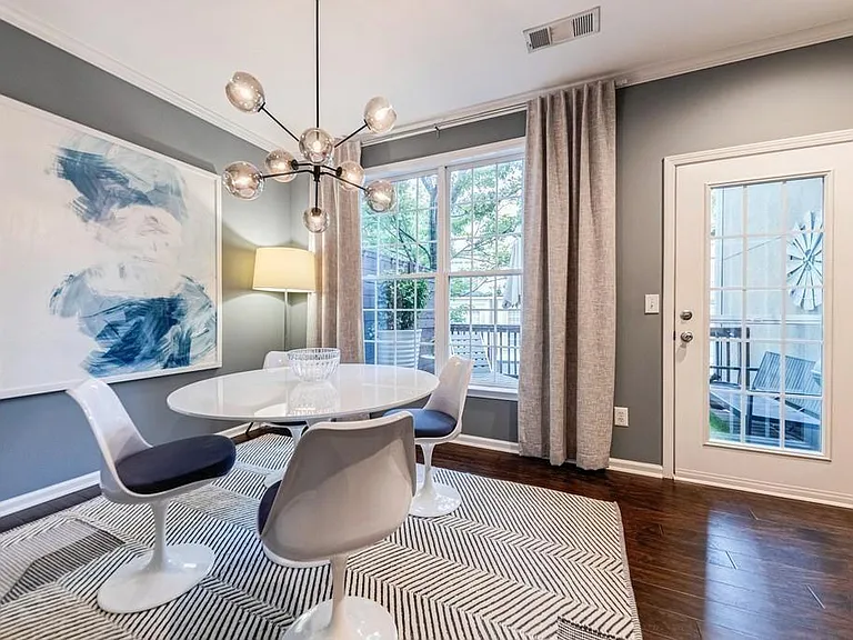 1146 Village Ct SE — Photo 11