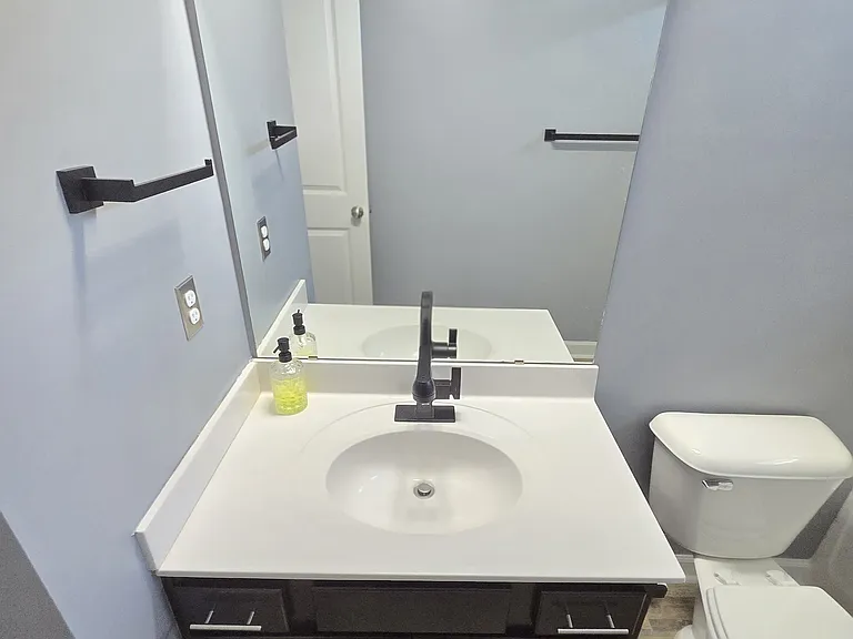 417 Jasmine Ln — Photo 14