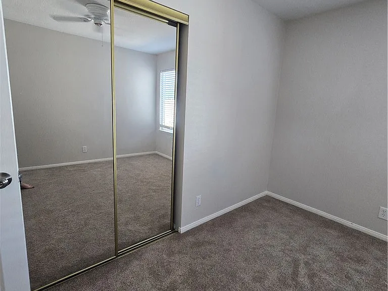 394 N Clinton St — Photo 20