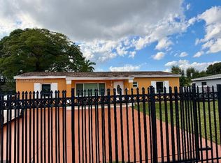 Golden Highlands Est, Miami Gardens, FL 33054