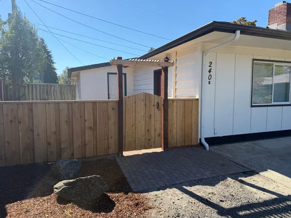 240 Rose Ct Unit B, Eugene, OR 97401