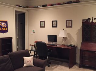 1318 Old Farm Rd, Tyler, TX 75703