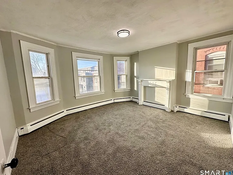 512 Broad St — Photo 7
