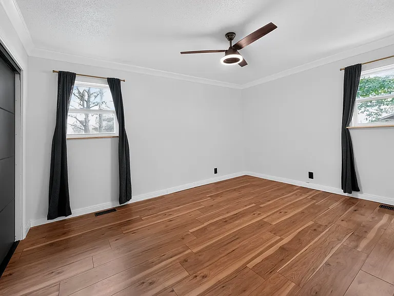 3906 Pickett Dr SW — Photo 10