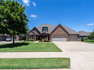 8114 San Marco Ave, Springdale, AR 72762