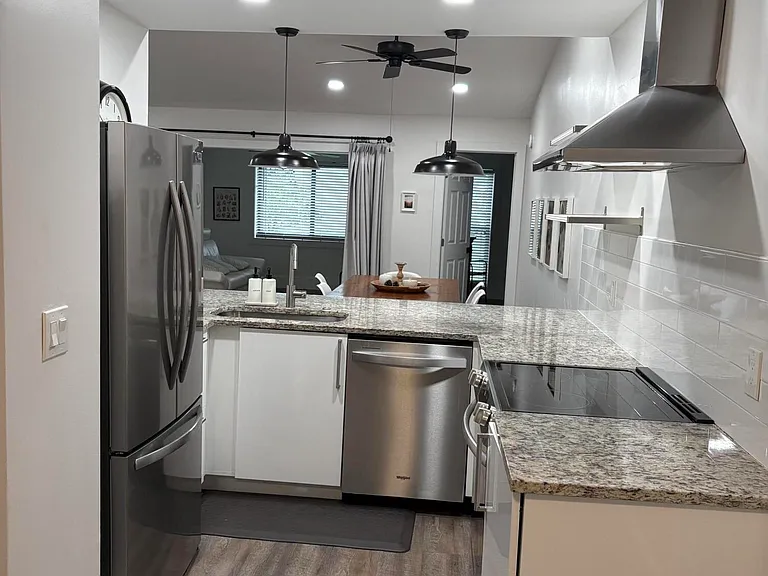 2756 Carnation Ct — Photo 12