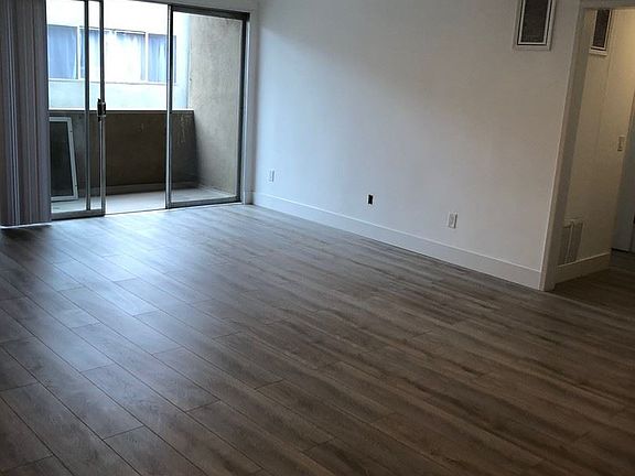 4th image of 216 S Occidental Blvd APT 201