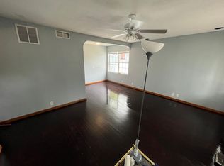 18 Charles Dr, Rantoul, IL 61866