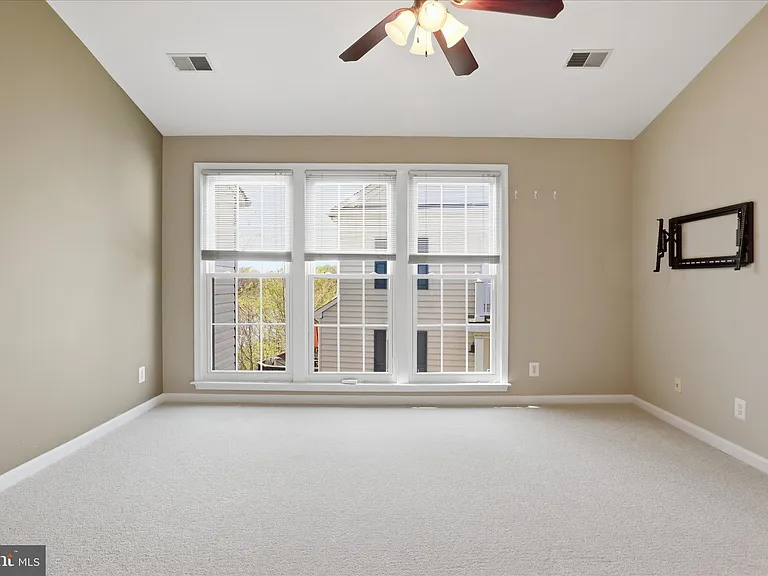 12872 Fair Valley Ct — Photo 11