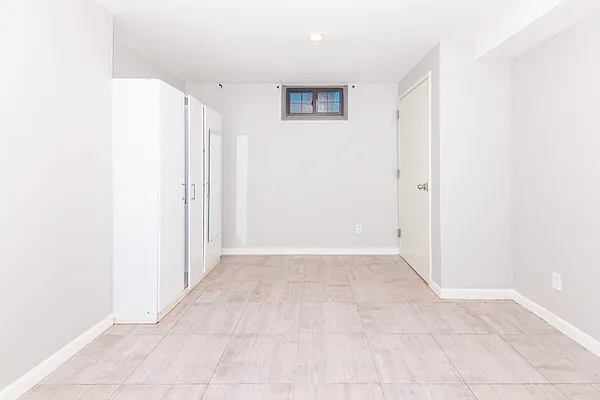 Rented by MySpaceNYC | media 30