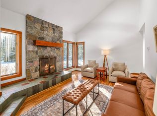 595 Worcester Loop, Stowe, VT 05672