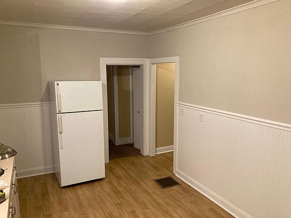 5th image of 62 Nafus St APT A